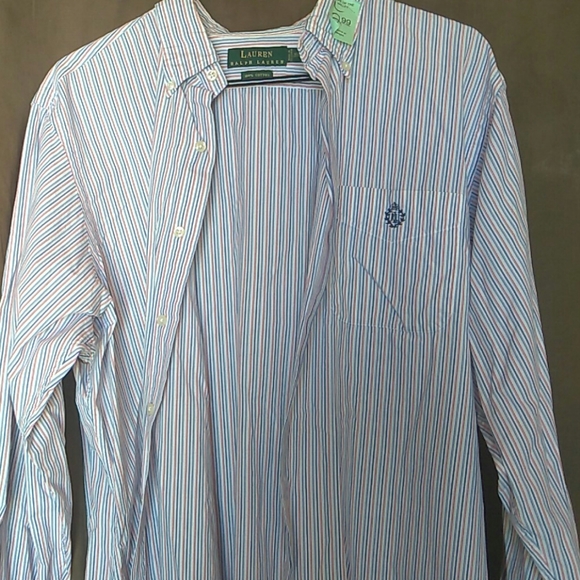 Button up shirt - Picture 2 of 3